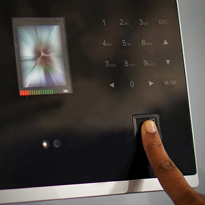 serrure-connecte-serrurerie-Bouguin